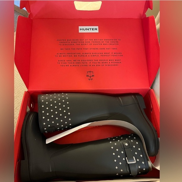 NWB~ HUNTER Refined Tall Stud Cuff Boot SIZE 6 - Picture 6 of 7